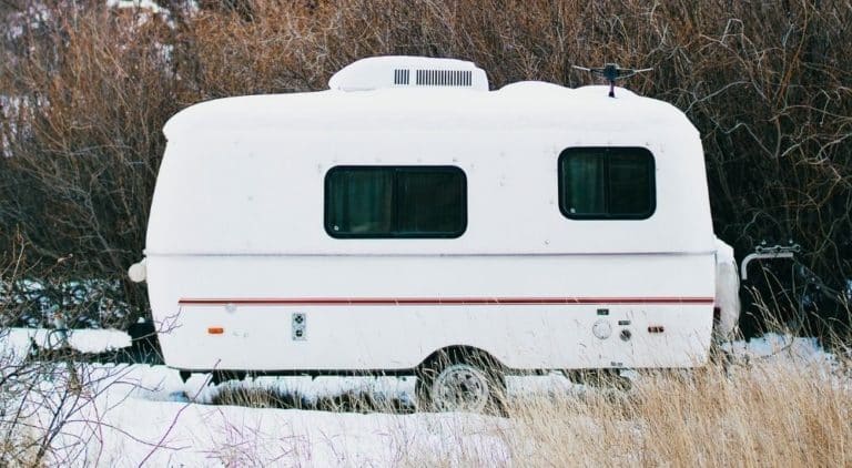 How To Heat a Camper Without Electricity – 12+ Things to Do
